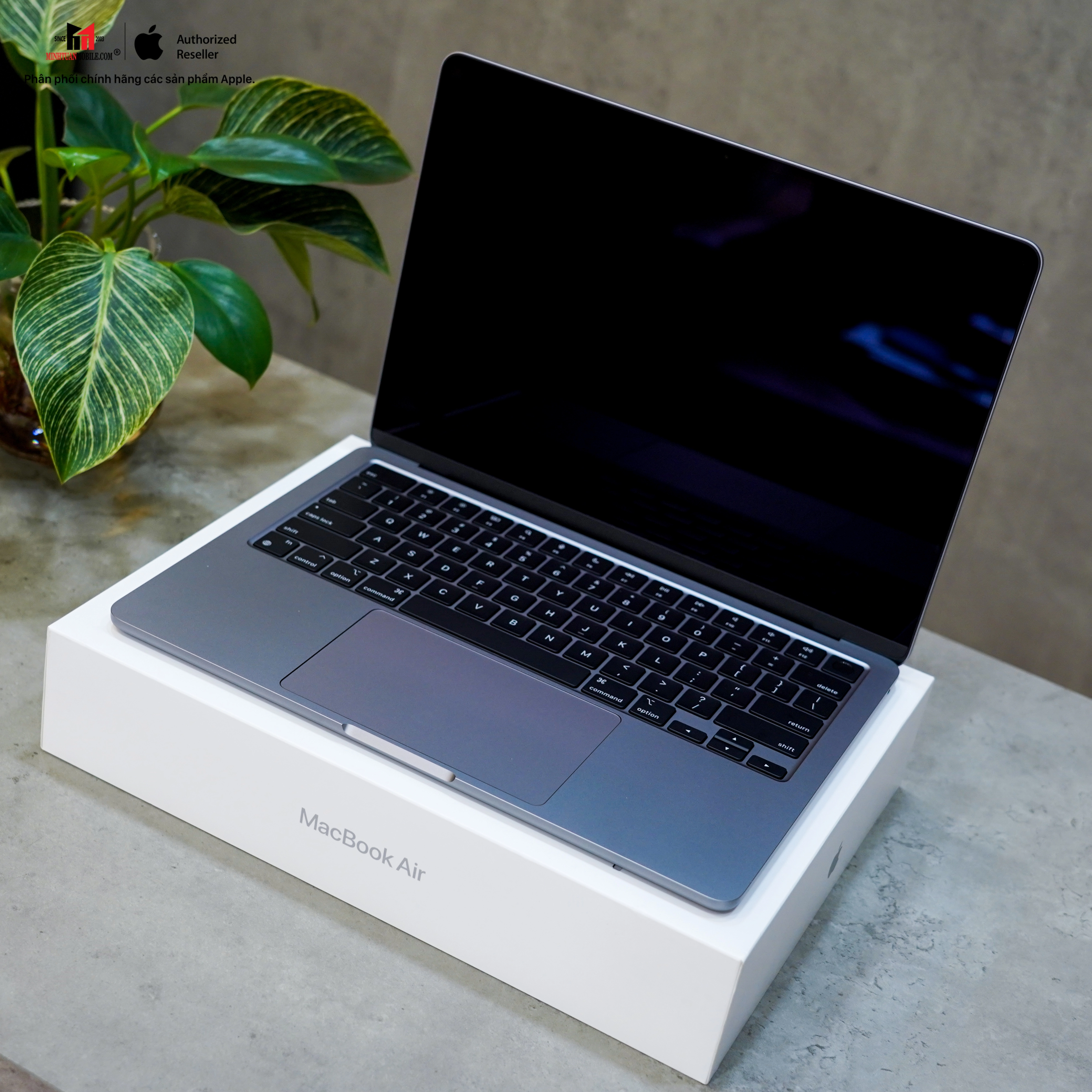 MacBook Air M2 13 inch