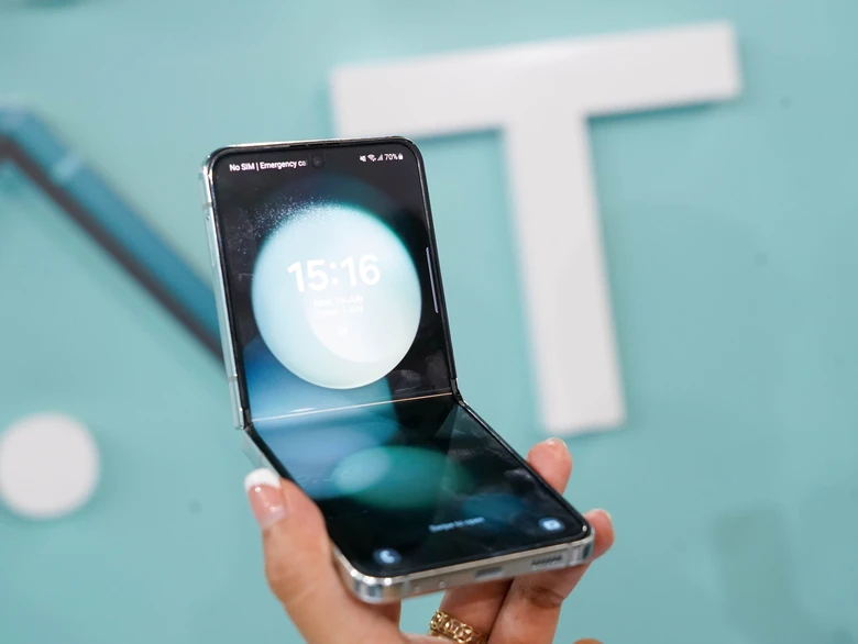 Samsung Galaxy Z Flip5 8GB 512GB