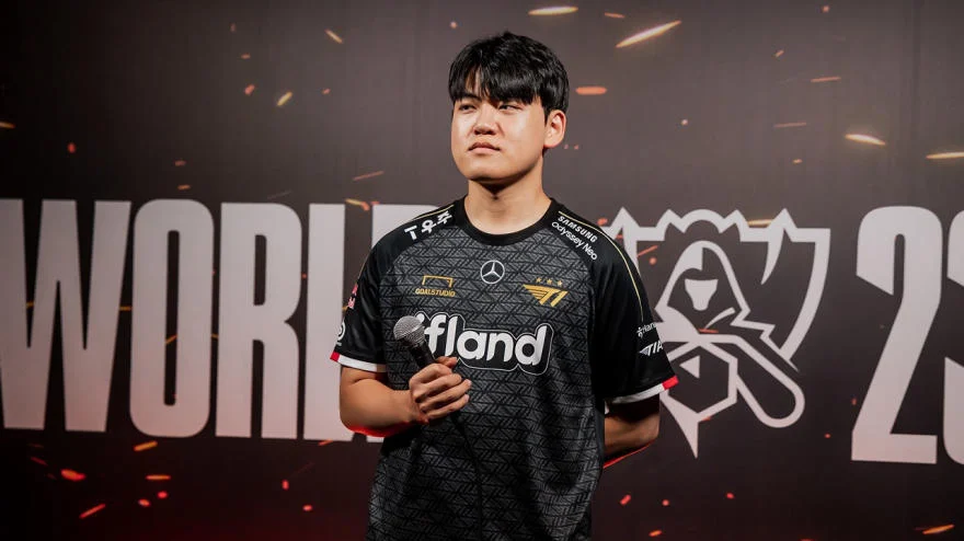 T1 chọn trang phục vinh danh CKTG 2023