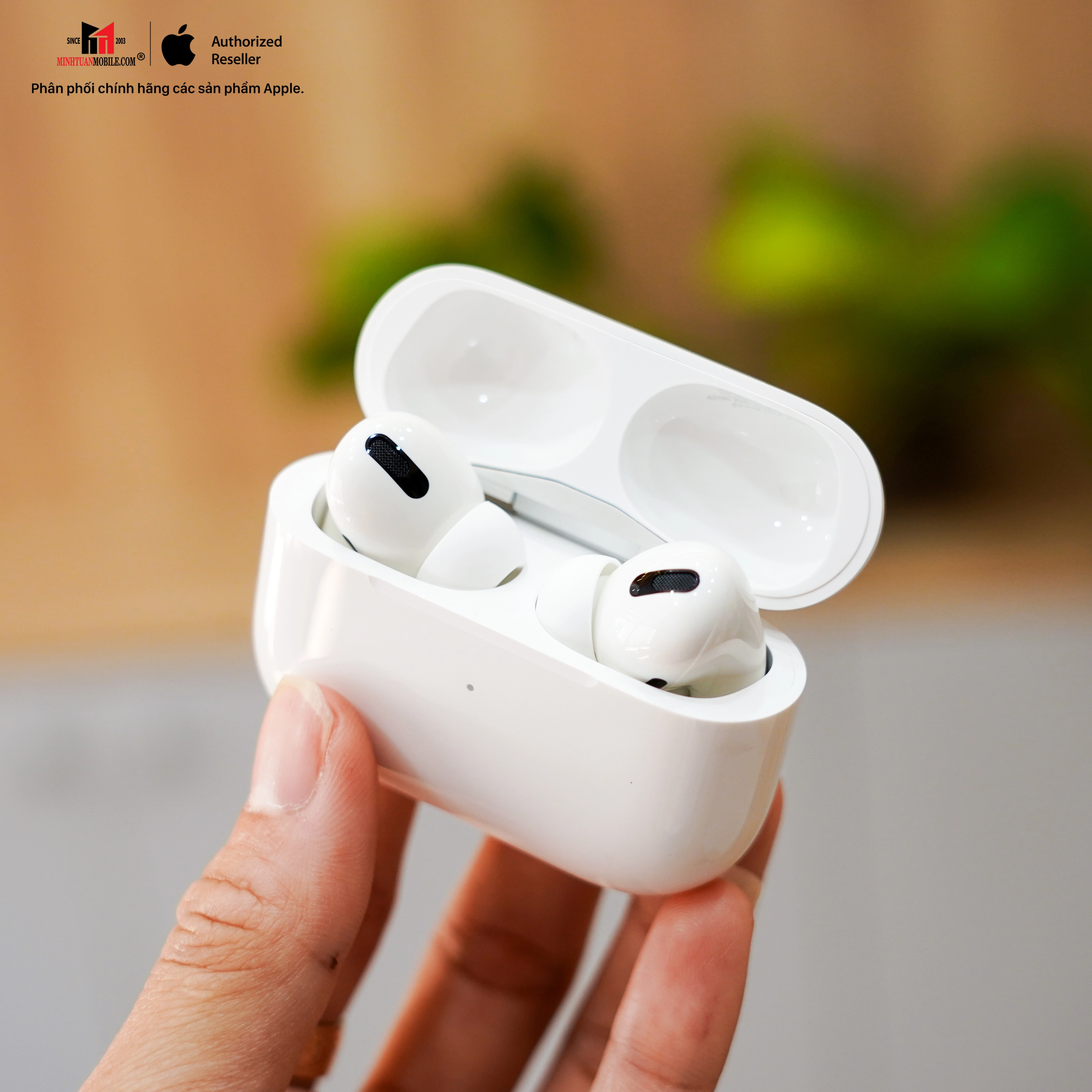 Những lưu ý khi lần đầu đi mua tai nghe-Tai nghe bao kín tai (over-ear)