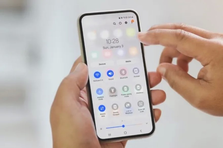 Cách để điện thoại Galaxy sạc nhanh hơn