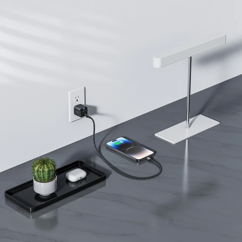 Cốc sạc nhanh Innostyle 20W Type-C Ultra Minicube II