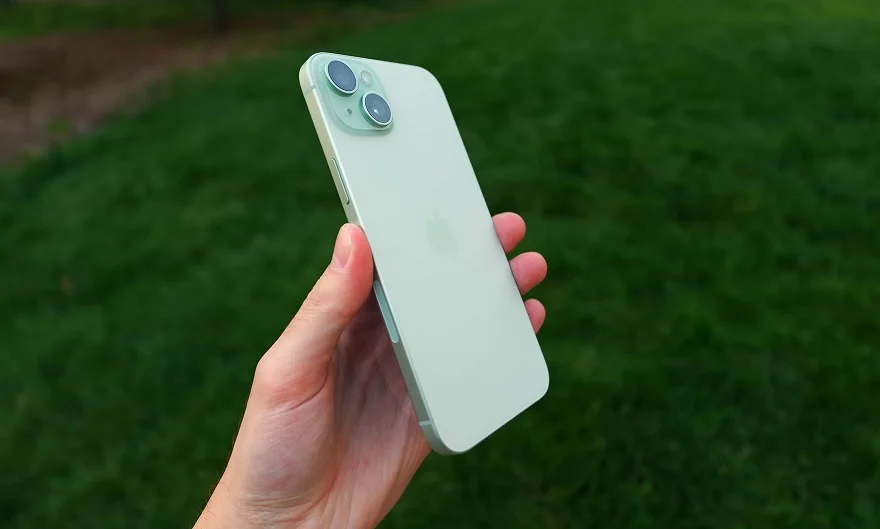 iPhone 15 trong tình yêu