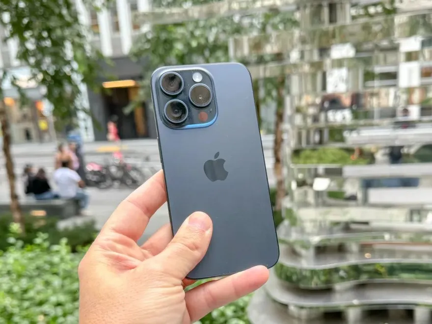 Pin và RAM iPhone 15 series