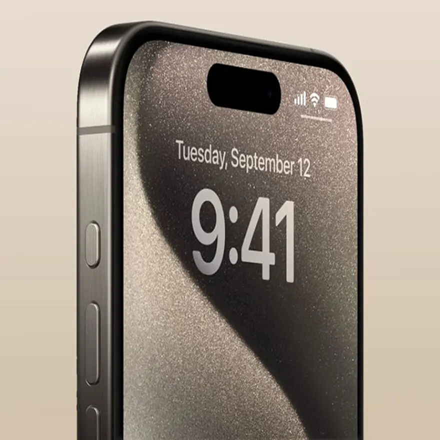 Nút hành động hoạt động trên iOS 17.1 khi iPhone 15 Pro nằm trong túi