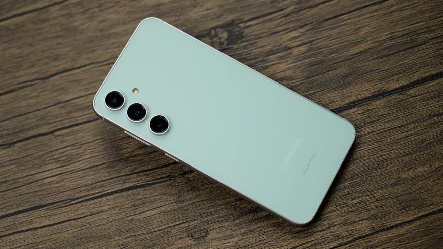 so sánh Galaxy S23 FE và Galaxy A54