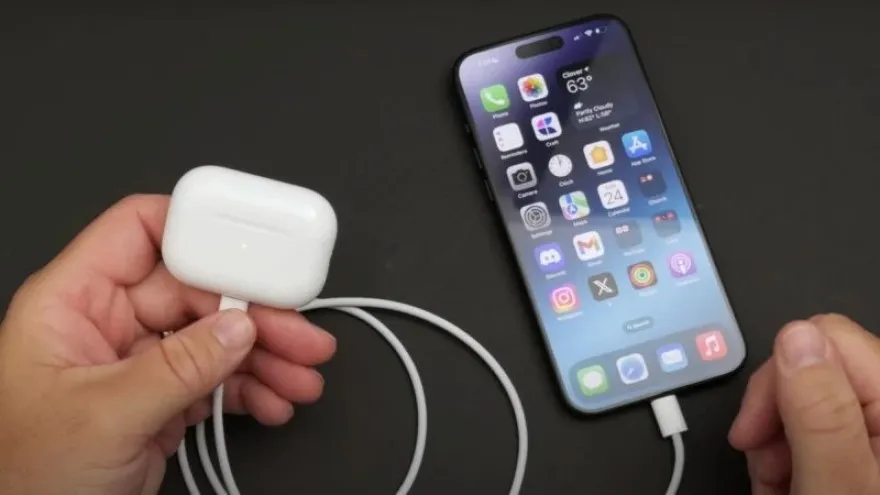 cổng USB C trên iPhone 15