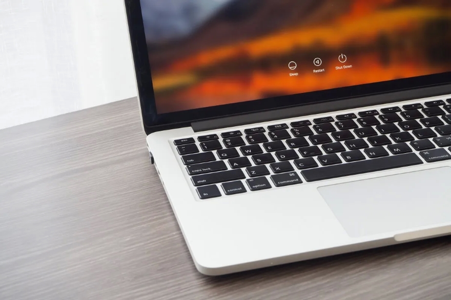 chế độ Ngủ và Tắt máy hoàn toàn trên MacBook
