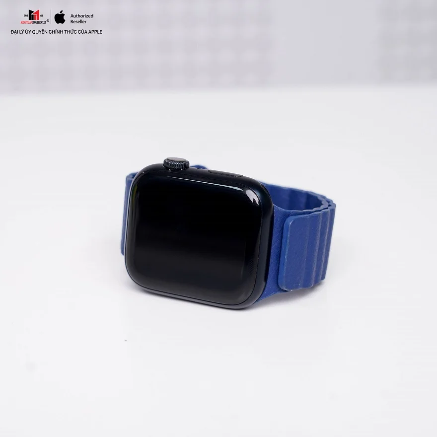 Apple Watch S7 giảm giá mạnh