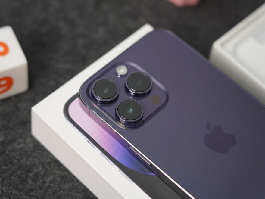 iPhone 13 Pro Max hay iPhone 14 Pro Max