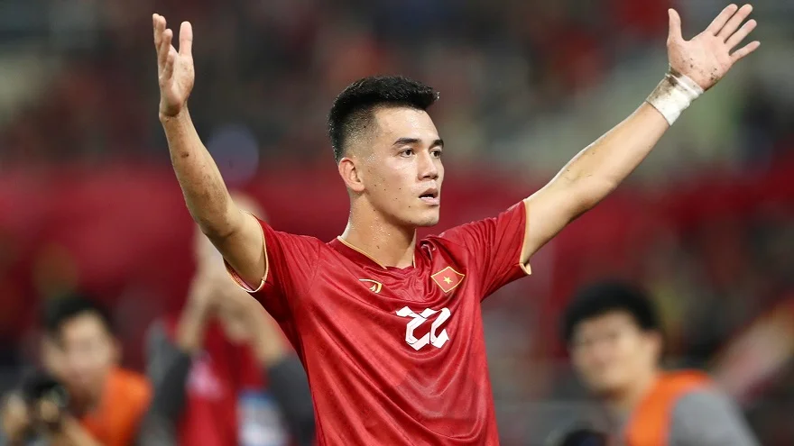 tiến linh iphone 15 pro max