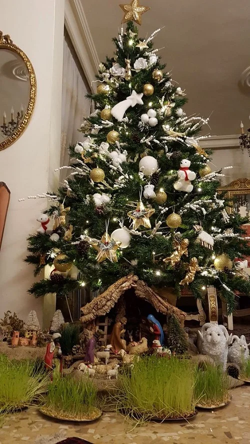 Trang trí hang đá Giáng sinh độc đáo 2023