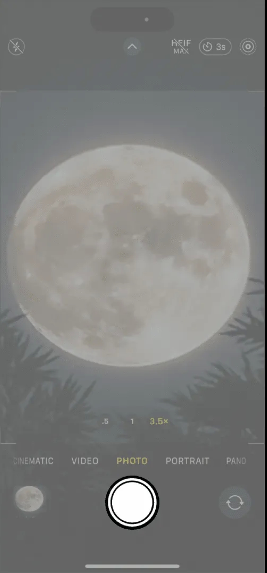 Cách chụp ảnh Mặt trăng trên iPhone