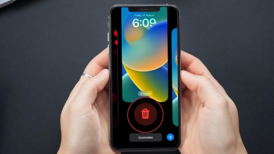 Cách xóa hình nền trên iPhone