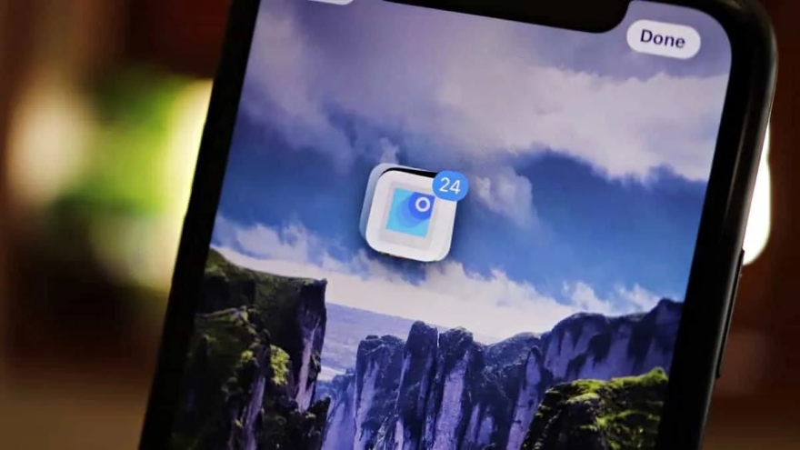 Di chuyển nhiều ứng dụng cùng lúc trên màn hình iPhone