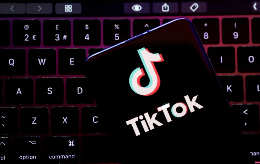 tiktok yêu cầu nhập mật khẩu iPhone