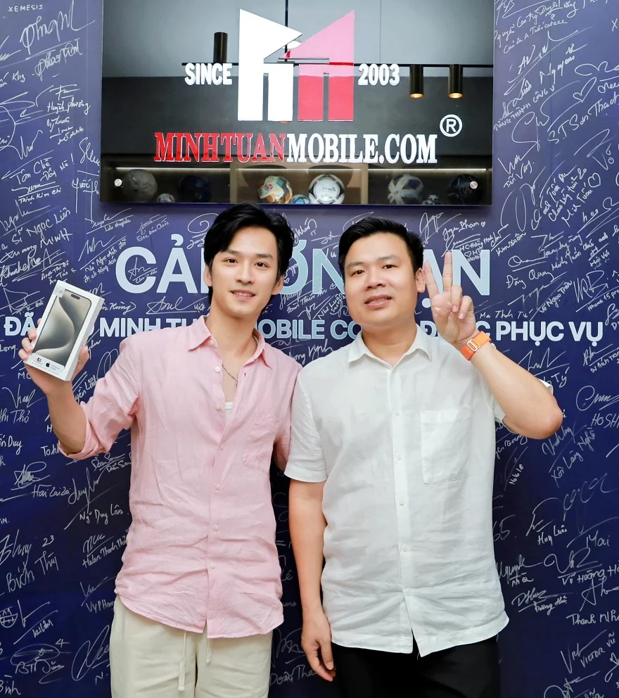 Trần Nghĩa iPhone 15 Pro Max