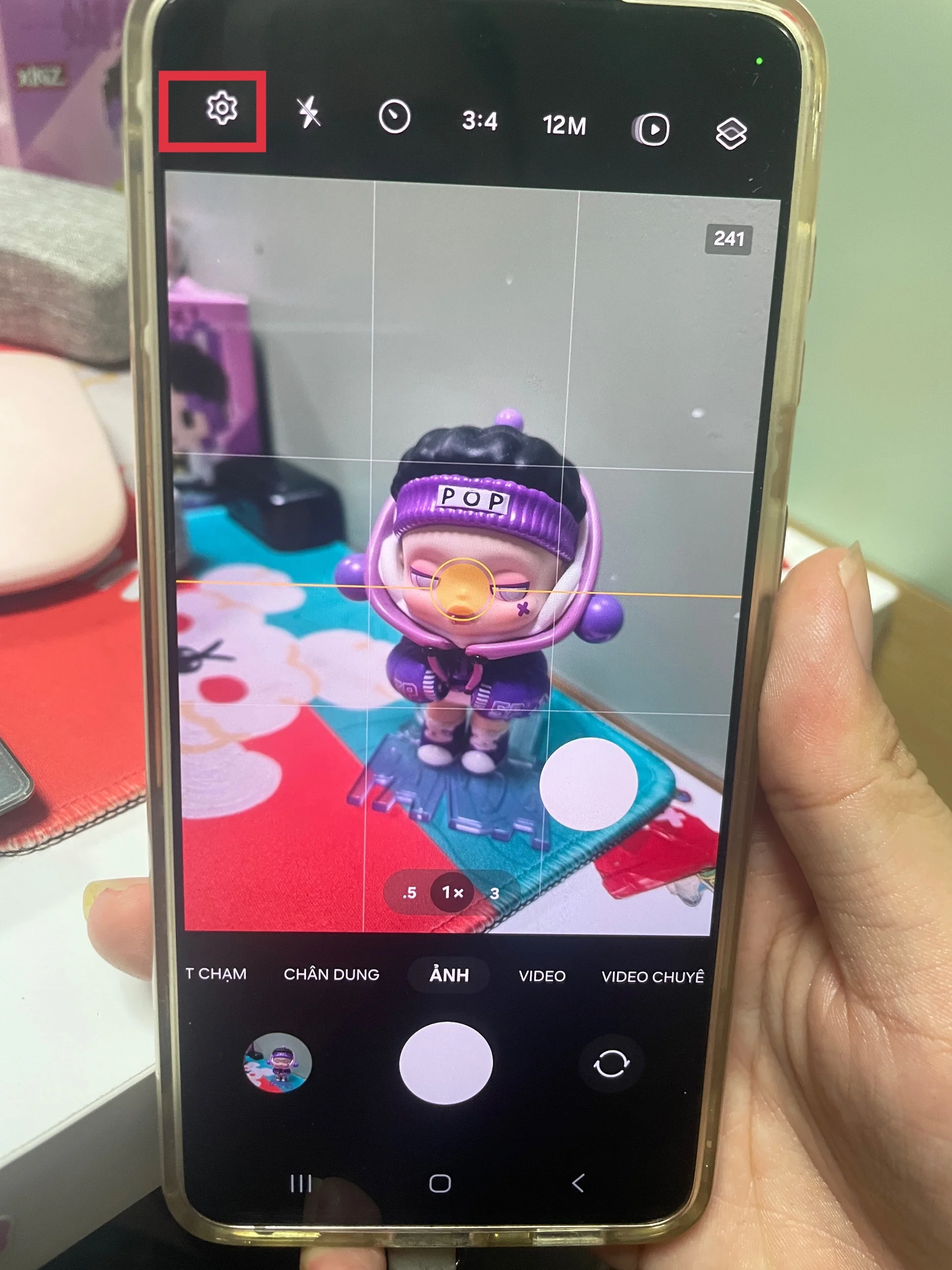 Cách chỉnh vị trí watermark cho ảnh trên One UI 6