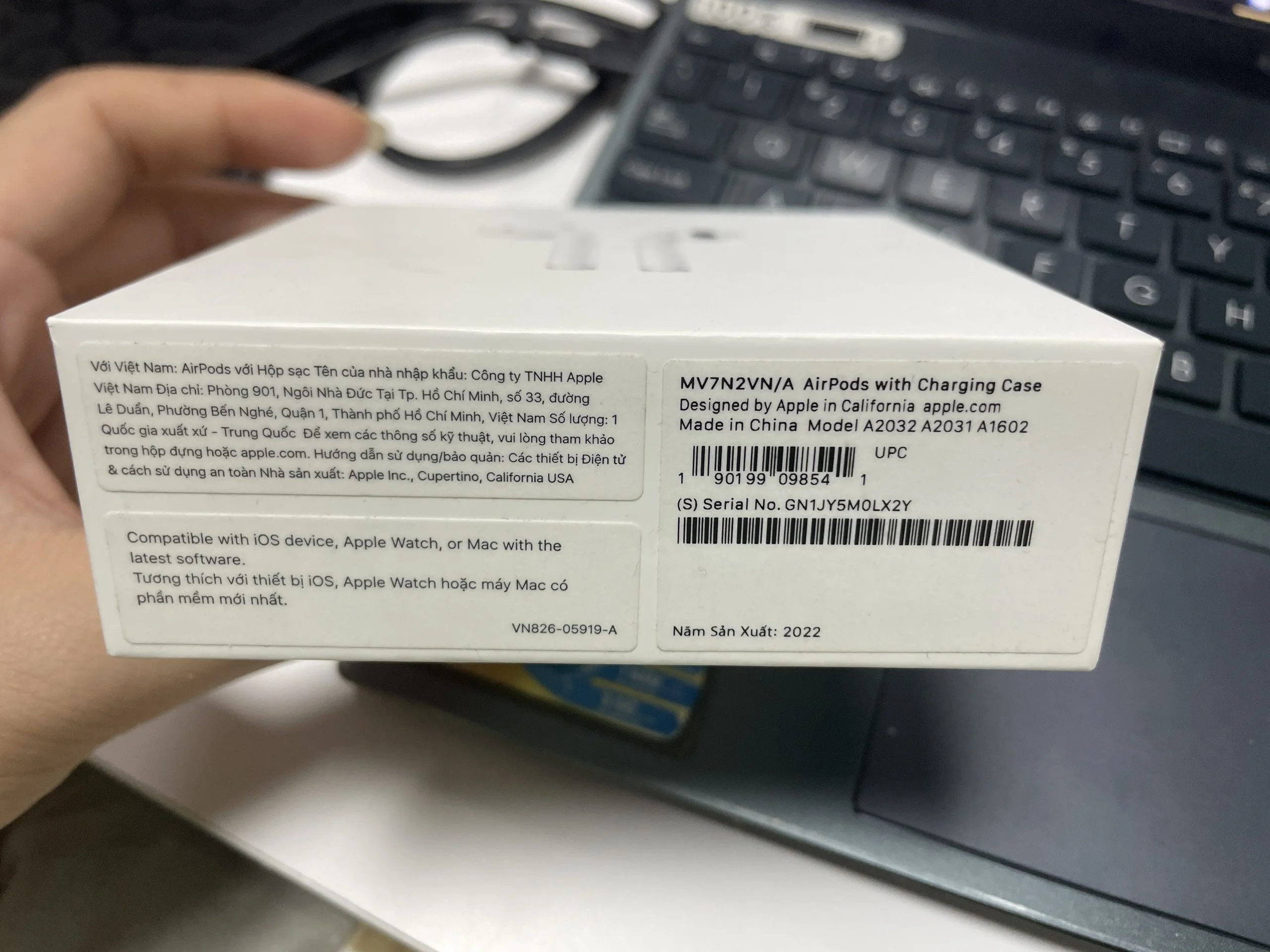 Cách phân biệt AirPods Pro thật giả trong một nốt nhạc