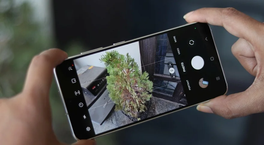 Galaxy S24 xác nhận tính năng xóa chủ thể ảnh bằng AI