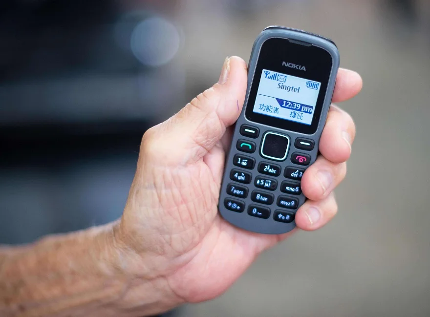 “Tặng” smartphone cho người dân nông thôn khi tắt sóng 2G