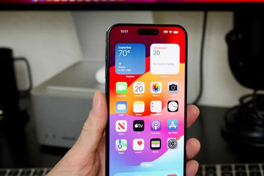 iPhọne 15 Pro Max doanh thu vượt trội 2024