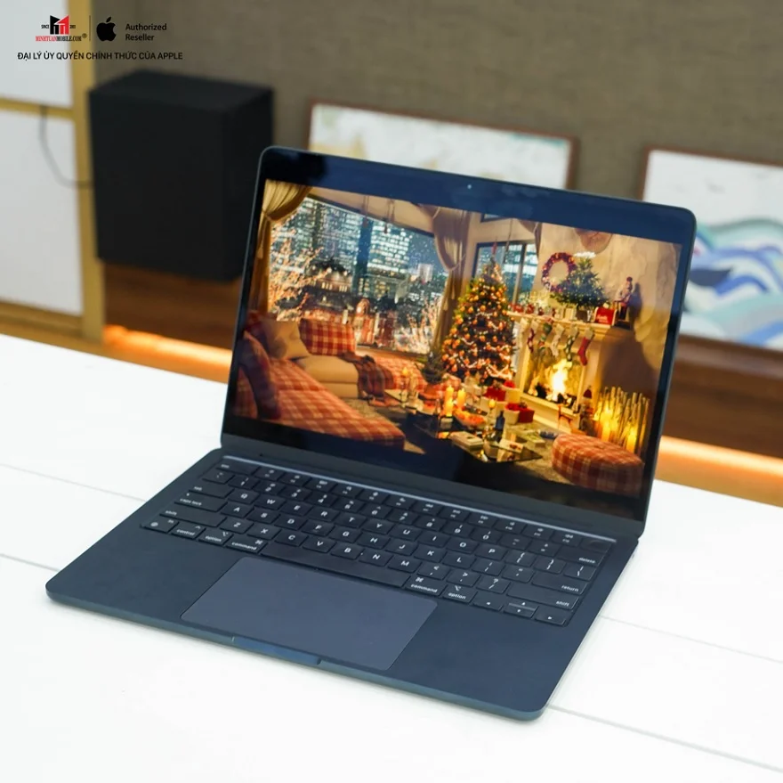 MacBook Air M2 giảm giá 2024