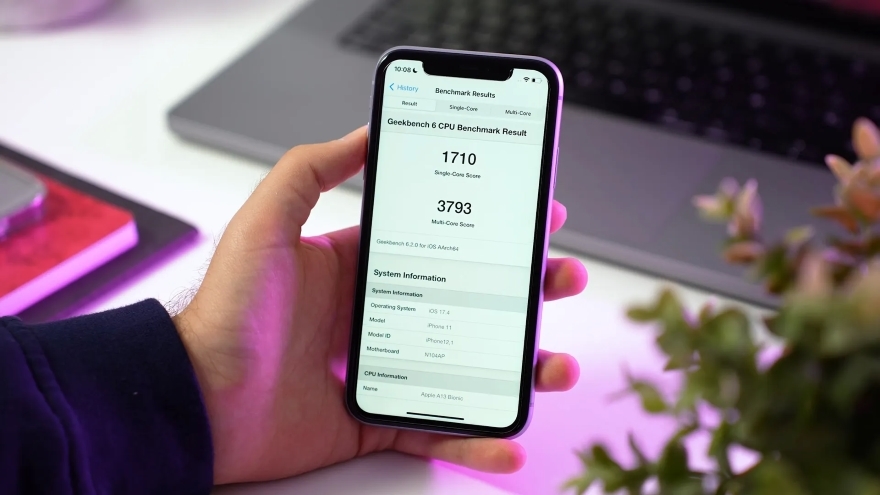 hiệu năng và thời lượng pin của iOS 17.4 Beta 4