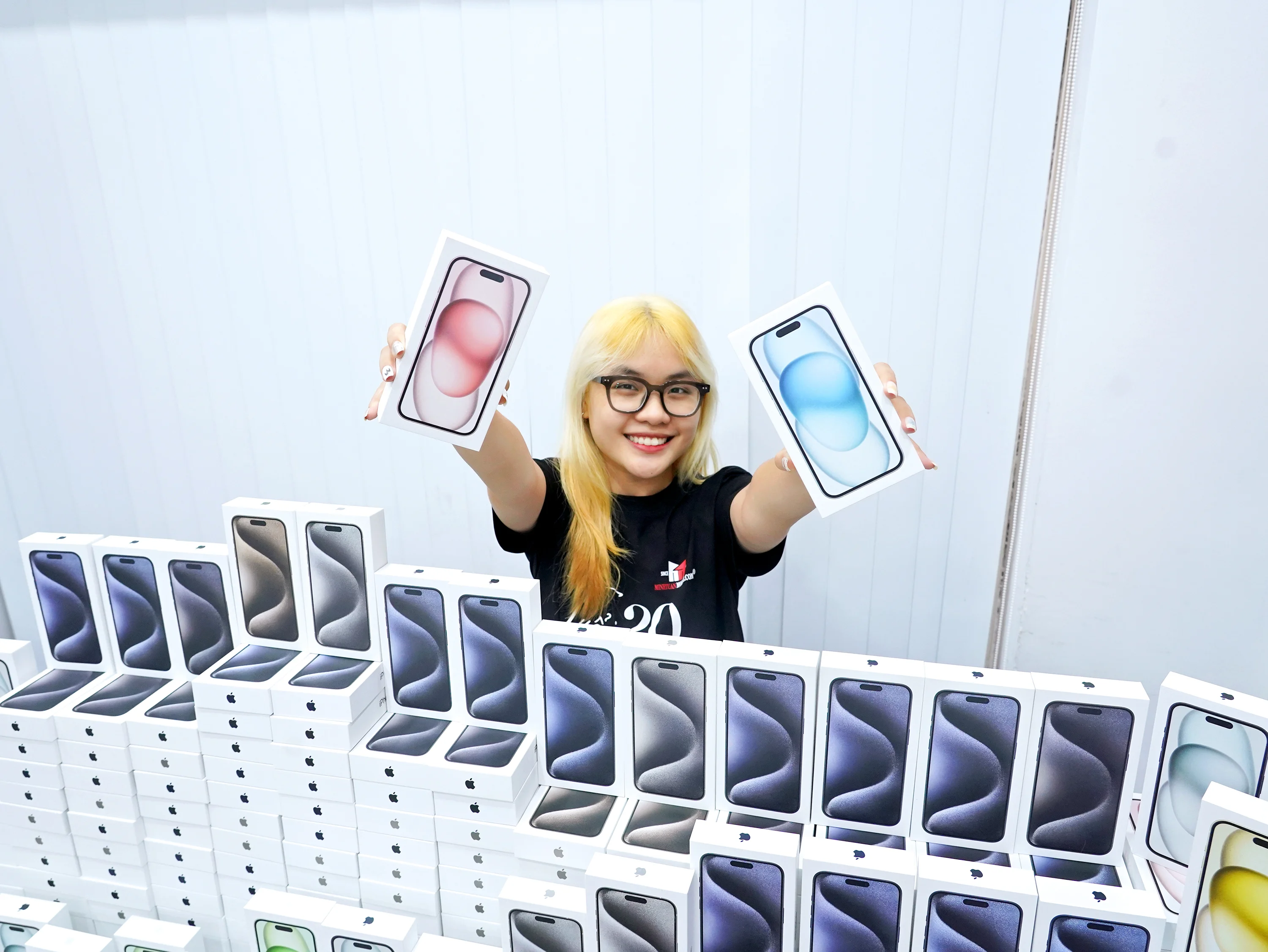 iPhone 15 Pro Max giảm giá, deal to hấp dẫn