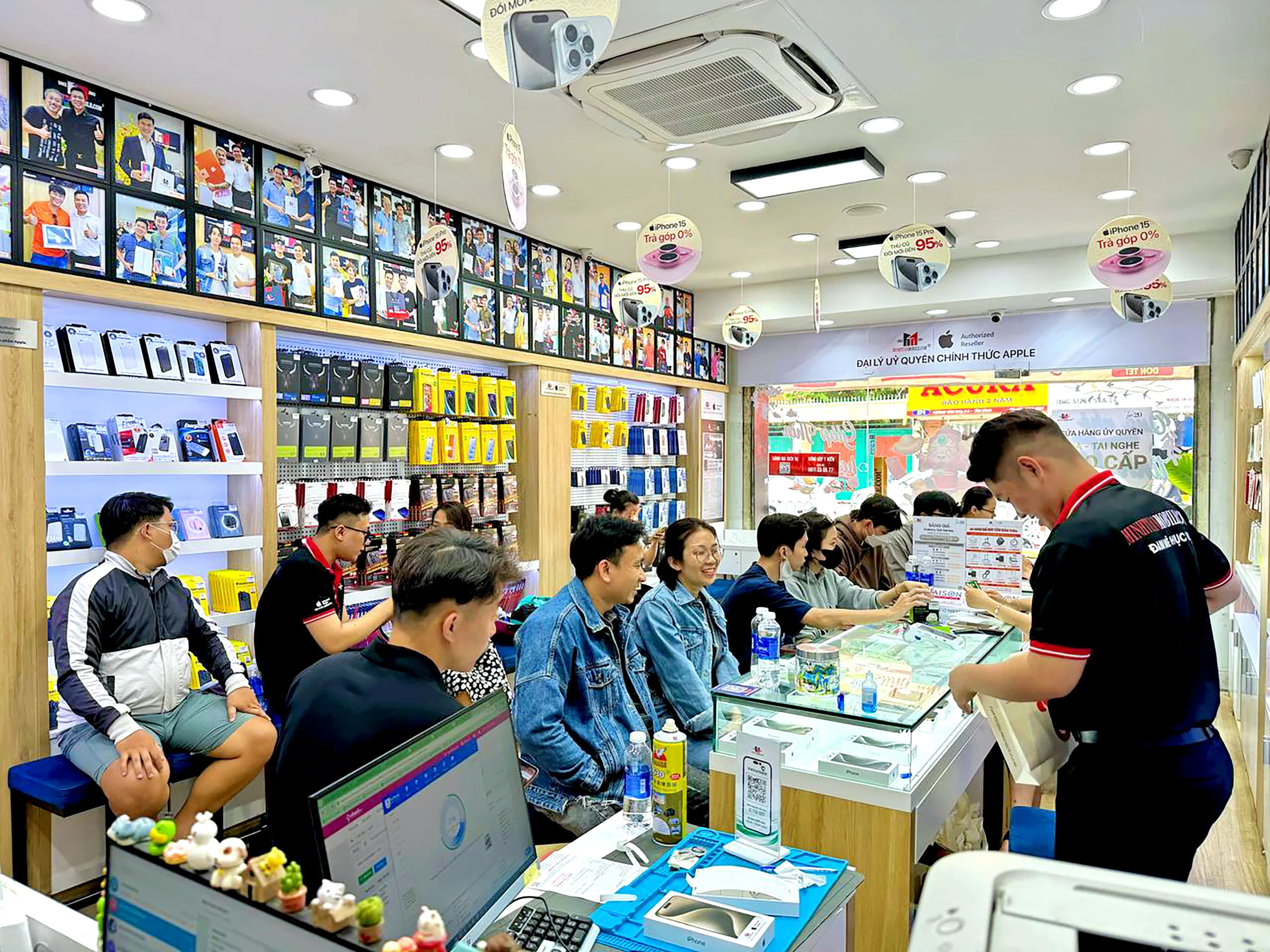 Minh Tuấn Mobile mở cửa xuyên Tết, nhiều chương trình khuyến mãi