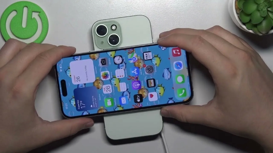 sạc ngược không dây là gì