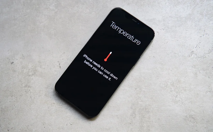 Bí quyết sử dụng điện thoại đúng cách khi trời nóng