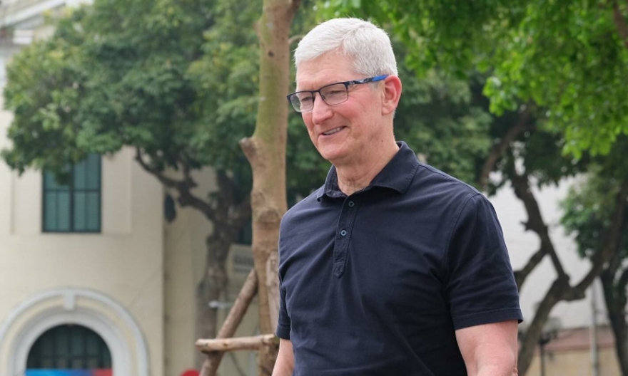 CEO Tim Cook bất ngờ ghé thăm Việt Nam