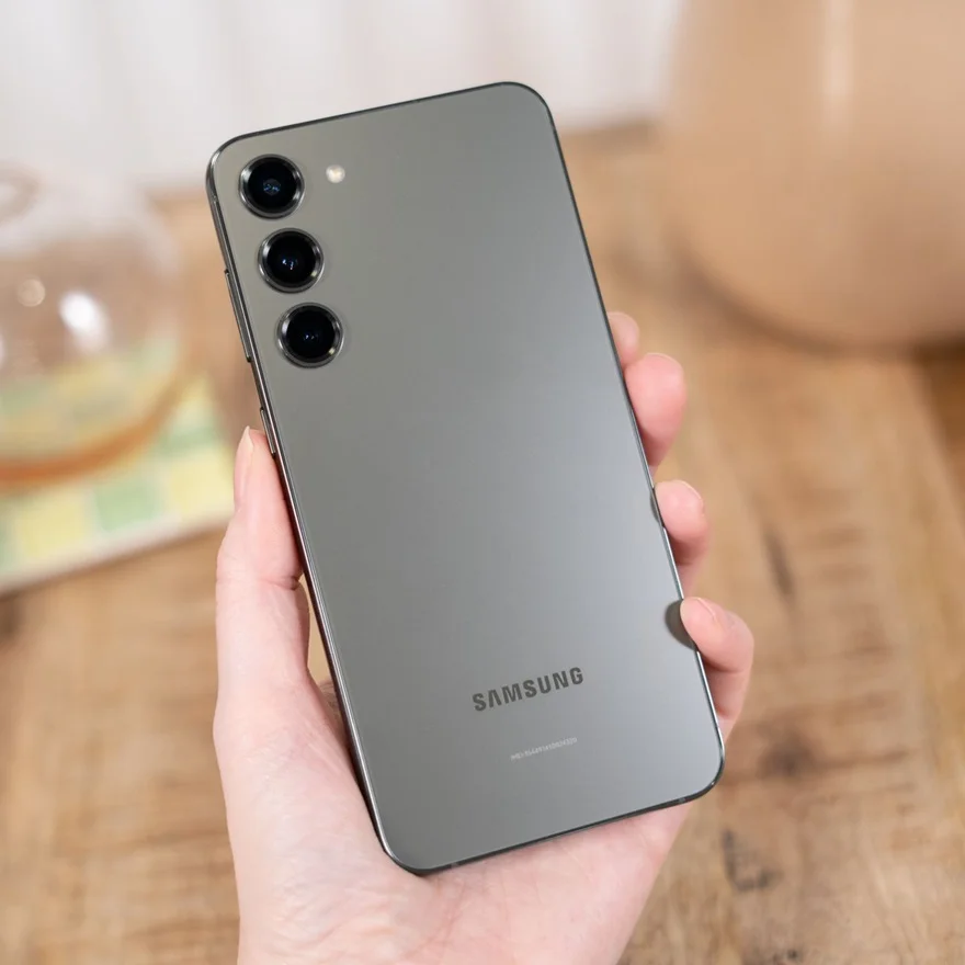 Galaxy S23 giảm sâu hơn 10 triệu đồng - Liệu có đáng đầu tư?