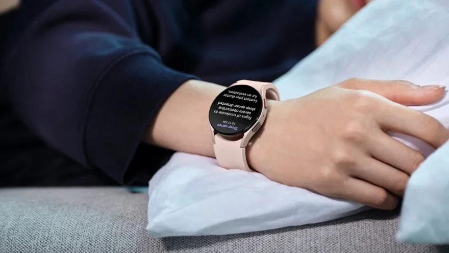 Samsung mang AI lên smartwatch với One UI 6 Watch