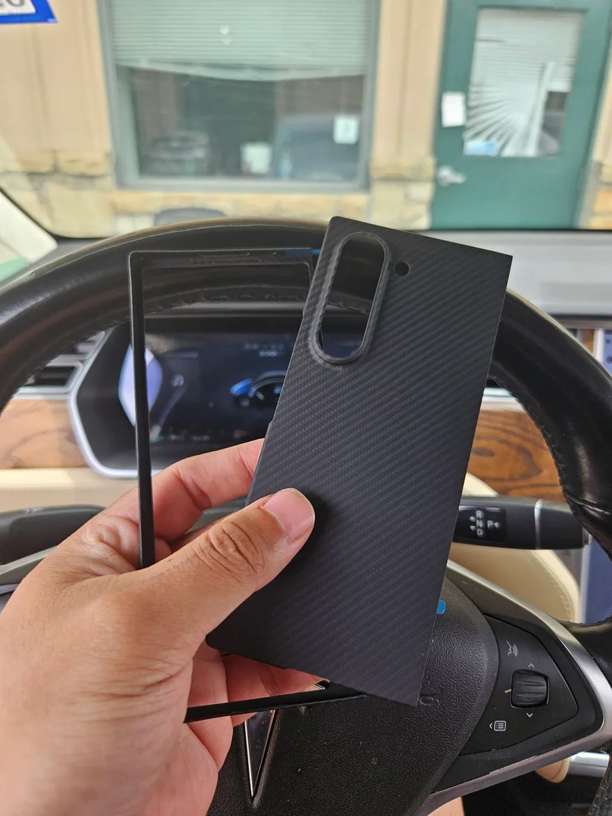 Galaxy Z Fold6 vẫn giữ kích thước màn hình 7,6 inch