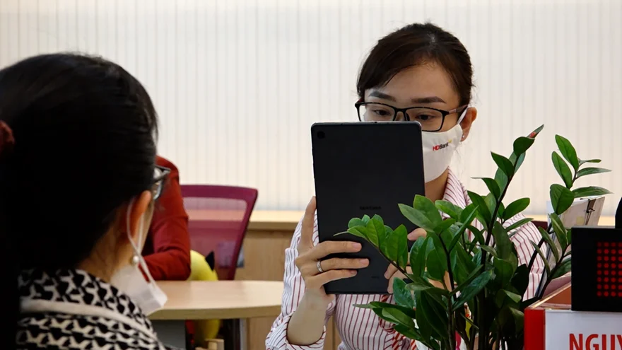 Những ai buộc phải ra ngân hàng từ ngày 1.7 