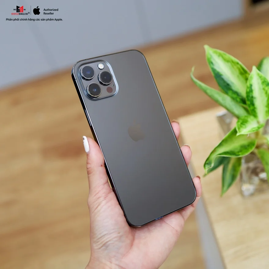 Tại sao iPhone 12 Pro Max cũ luôn được săn lùng