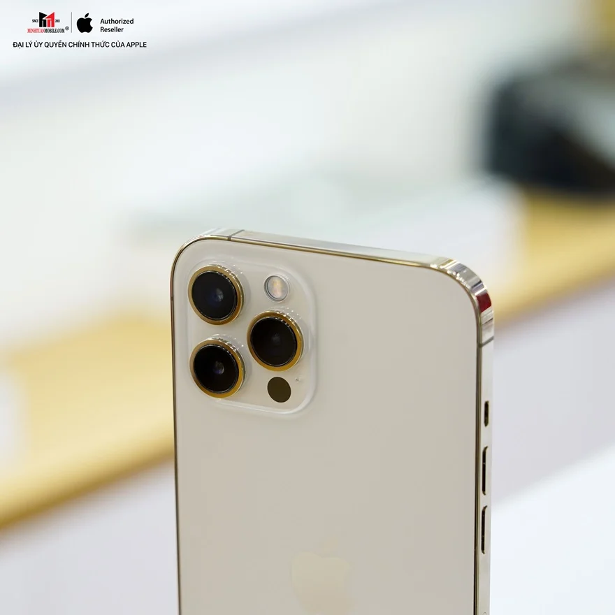 Tại sao iPhone 12 Pro Max cũ luôn được săn lùng