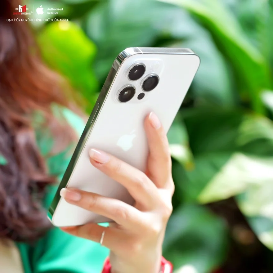 Bật hay tắt iPhone ban đêm? Đâu là lựa chọn thông minh