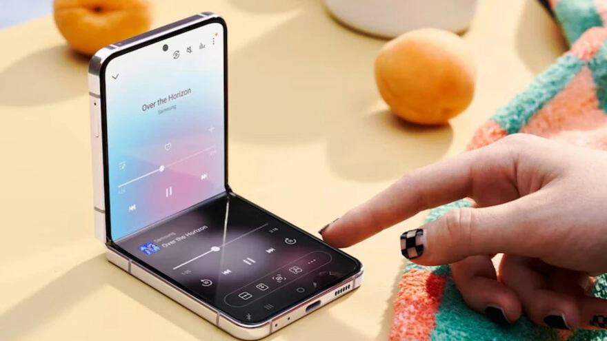 Galaxy Z Flip6 chính thức ra mắt với camera 50MP