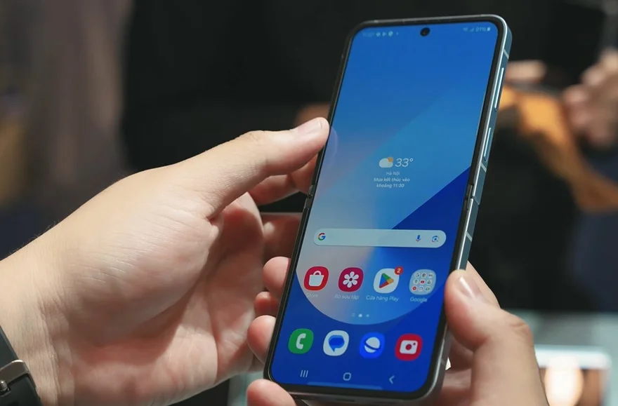 Galaxy Z Flip6 gây thất vọng khi thiếu tính năng DeX