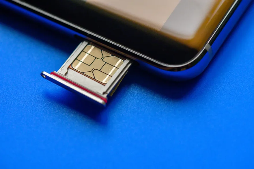 Cách khắc phục lỗi eSIM trên iPhone