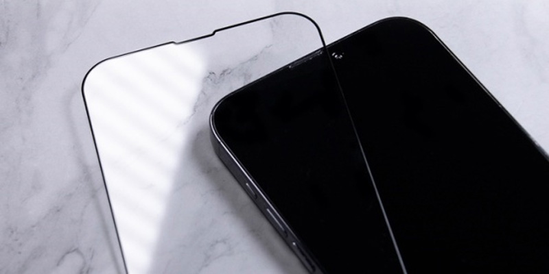 Miếng dán cường lực màn hình dành cho iPhone 14 series với nhiều kiểu dáng và chức năng khác nhau