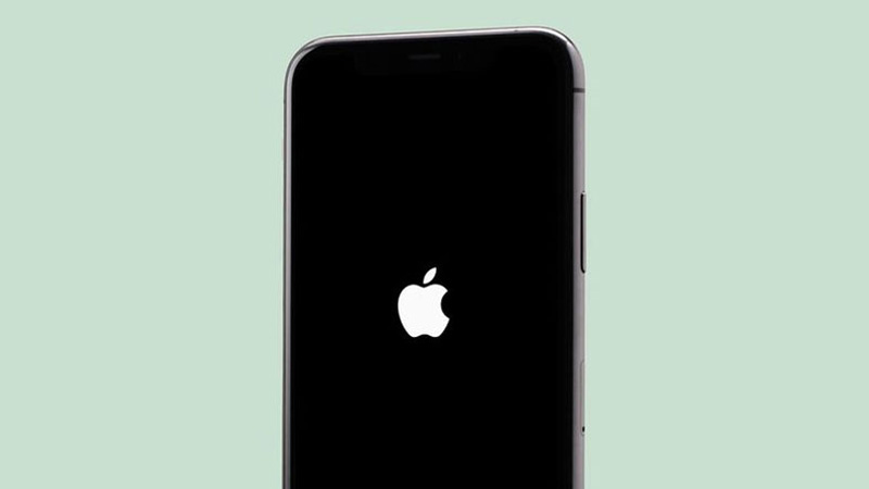 Nếu bạn nhấn nút Khóa trong khi cuộc gọi đang diễn ra, iPhone của bạn sẽ tự động kết thúc cuộc gọi đó