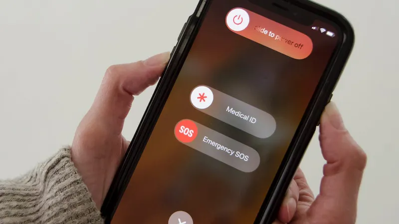 khởi động lại iPhone