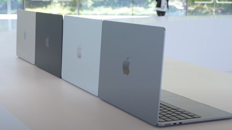 Kích thước màn hình của MacBook Air M2 ở mức 13.6 inch. Apple đã sử dụng thiết kế màn hình khuyết đỉnh cùng với viền mỏng hơn, phần notch chứa cụm camera Full HD, có khả năng cải thiện chất lượng hình ảnh cao