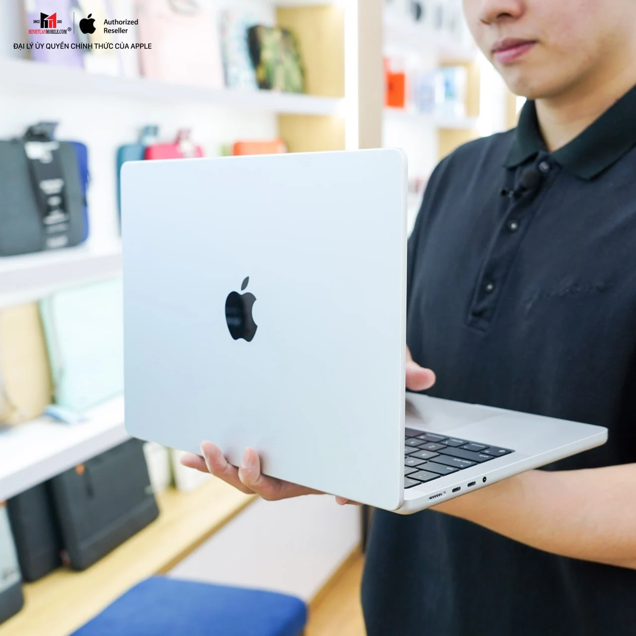 macbook pro m2 pro 14 inch