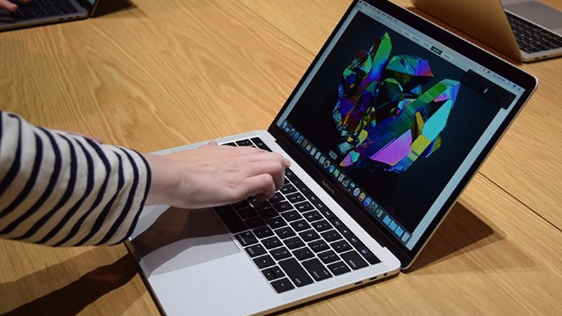 Quạt là một công cụ tốt để làm mát máy tính, nhưng chúng không hoàn hảo