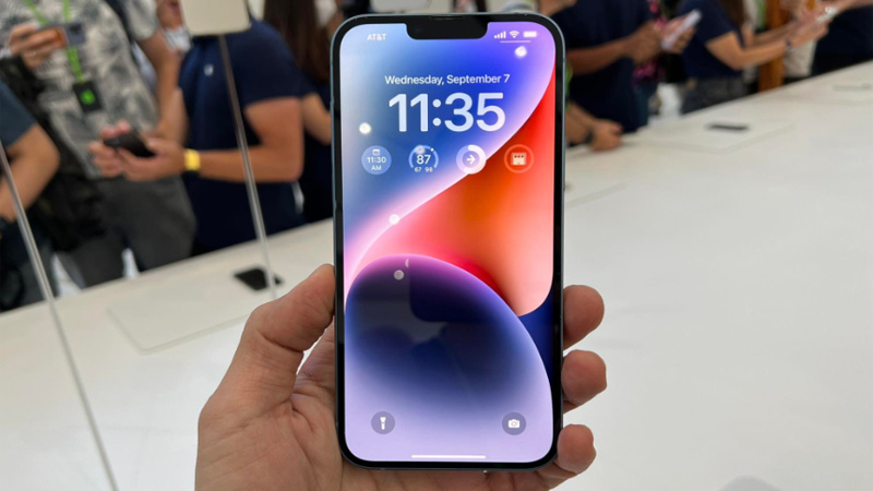 Chi phí thay pin iPhone 14